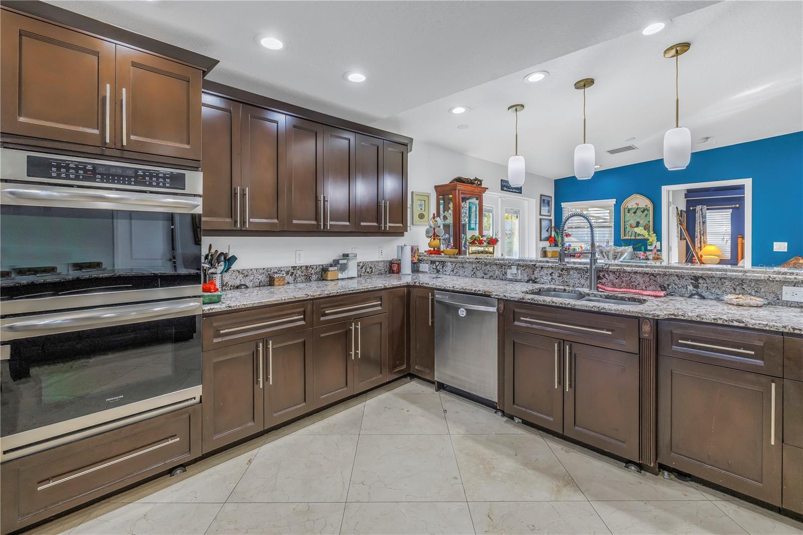 Image 13 of 74 For 1990 59th Street N