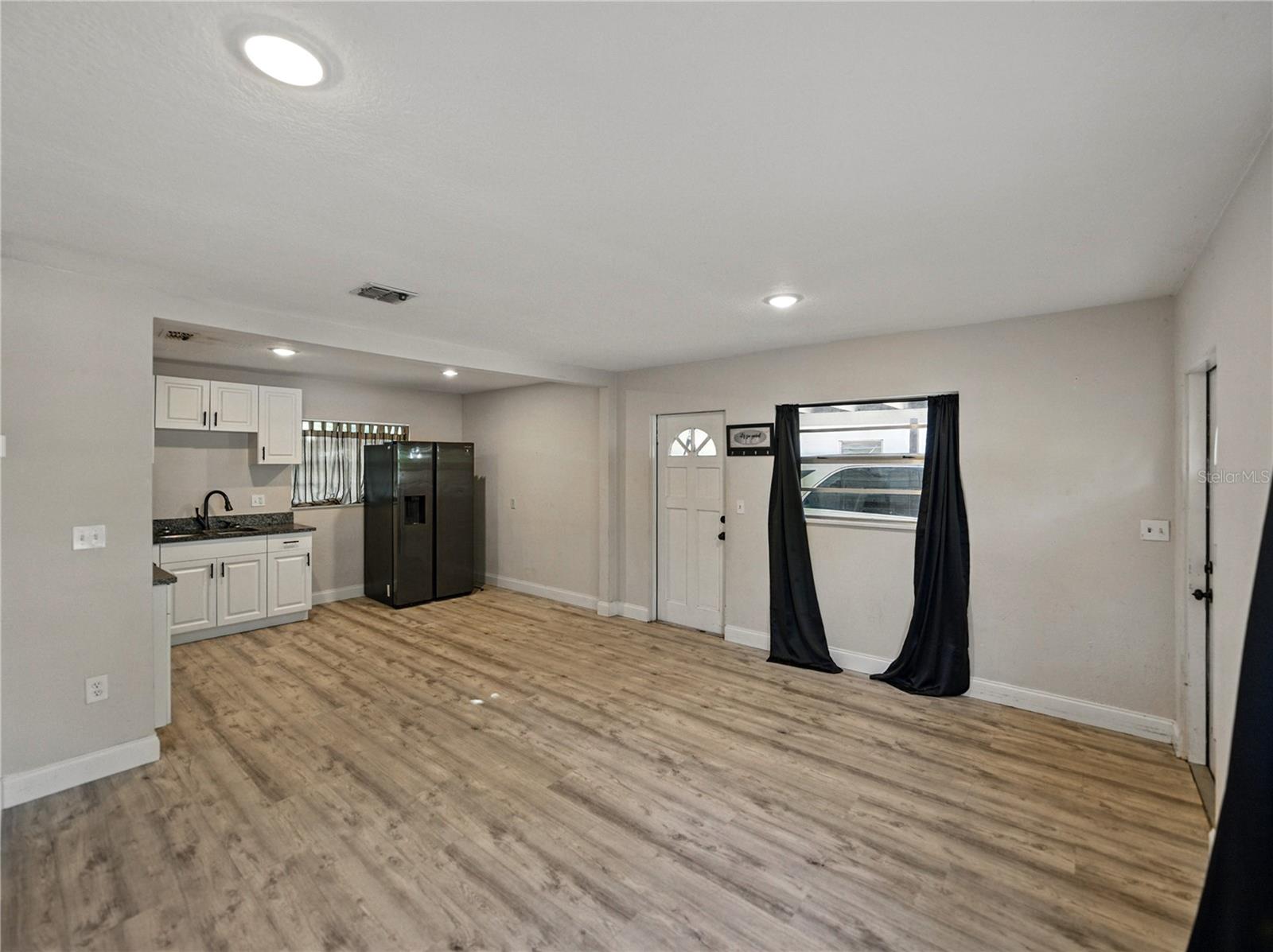 Image 10 of 65 For 1205 Crestwood Drive