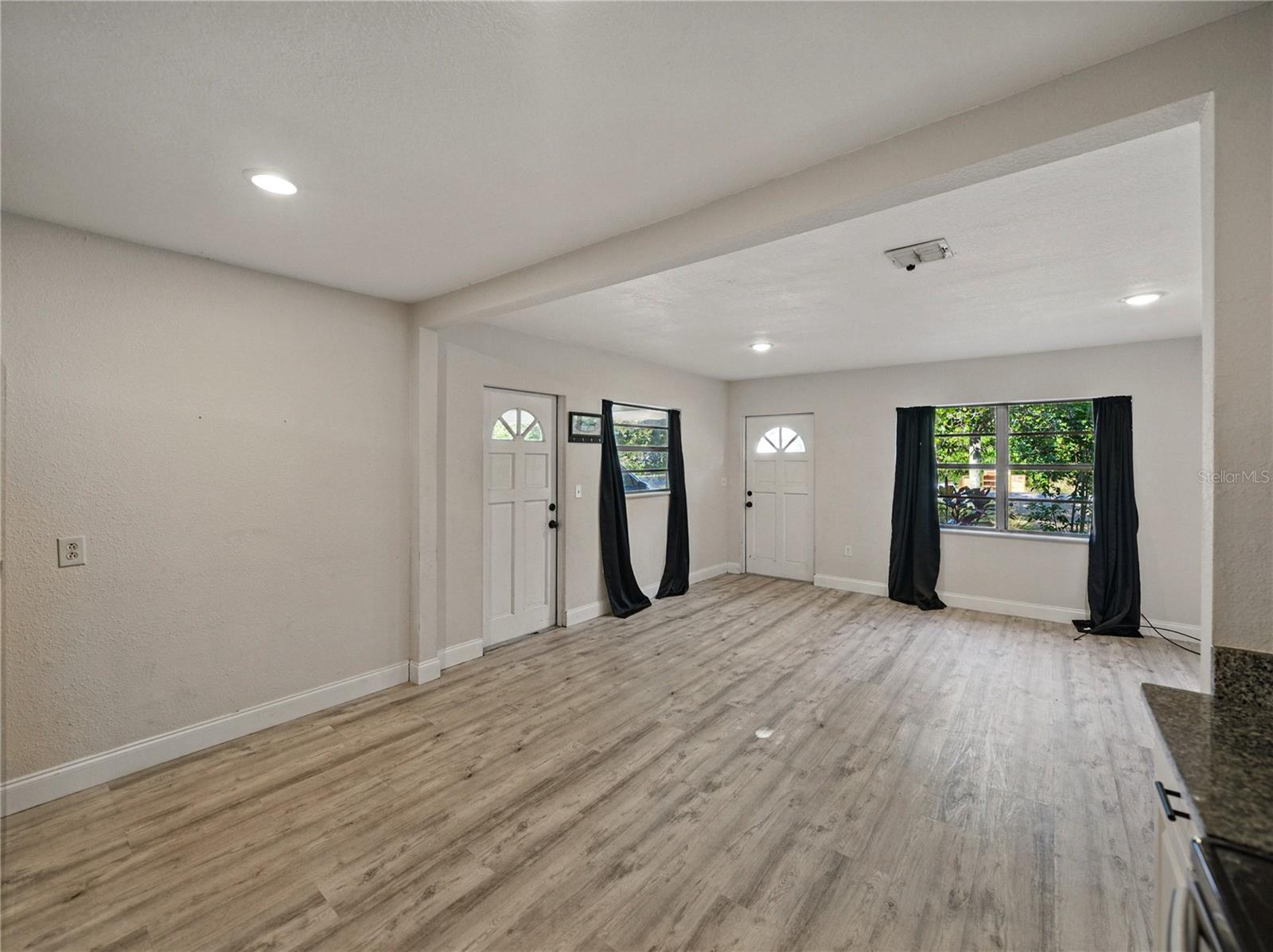Image 14 of 65 For 1205 Crestwood Drive
