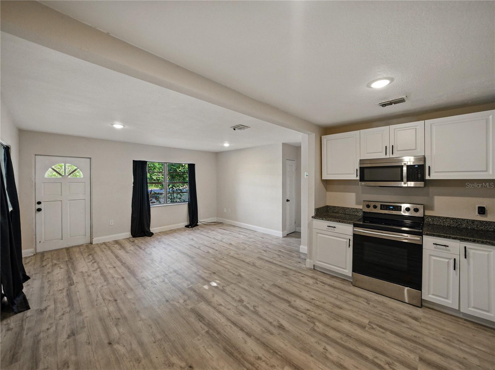 Image 15 of 65 For 1205 Crestwood Drive