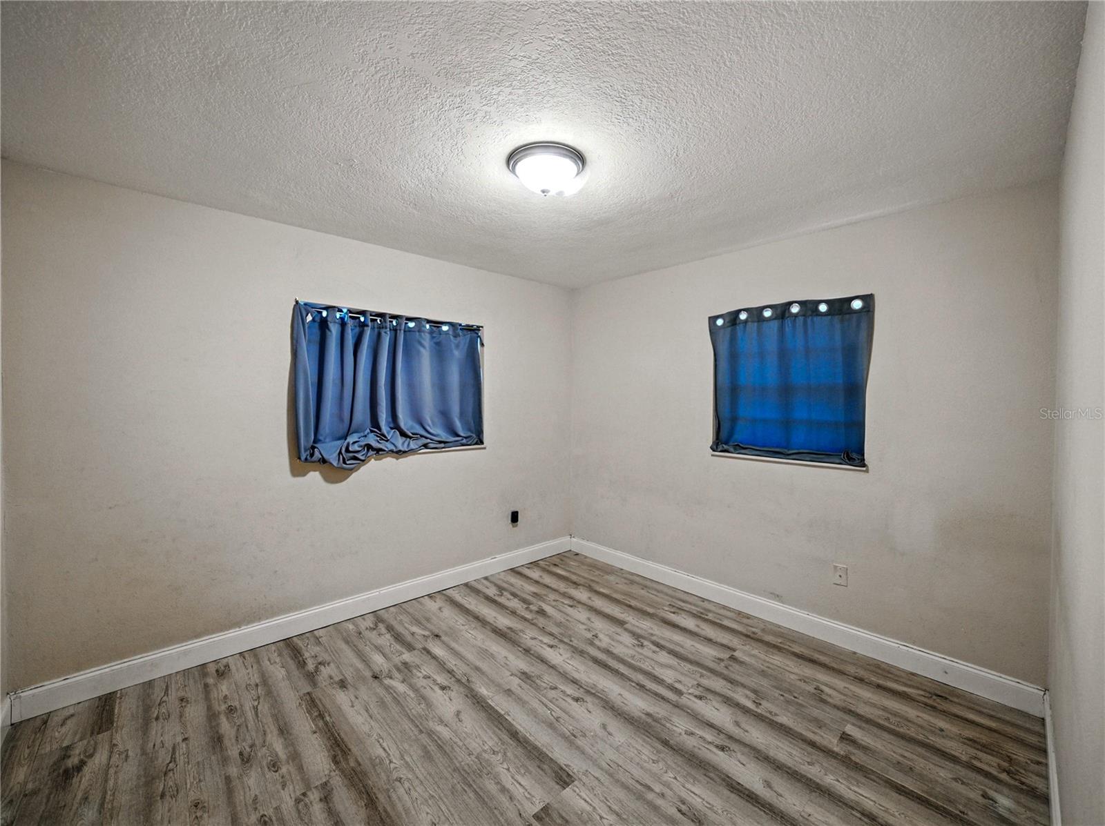 Image 20 of 65 For 1205 Crestwood Drive