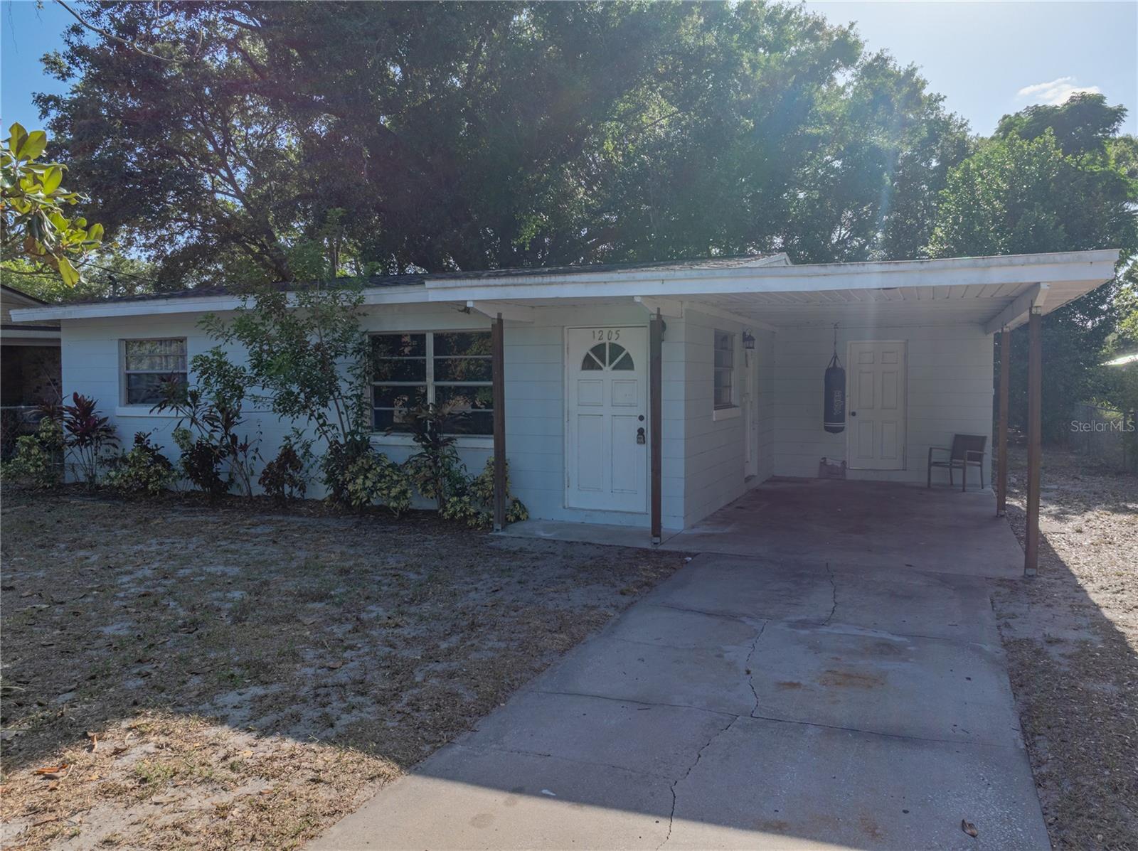 Image 5 of 65 For 1205 Crestwood Drive