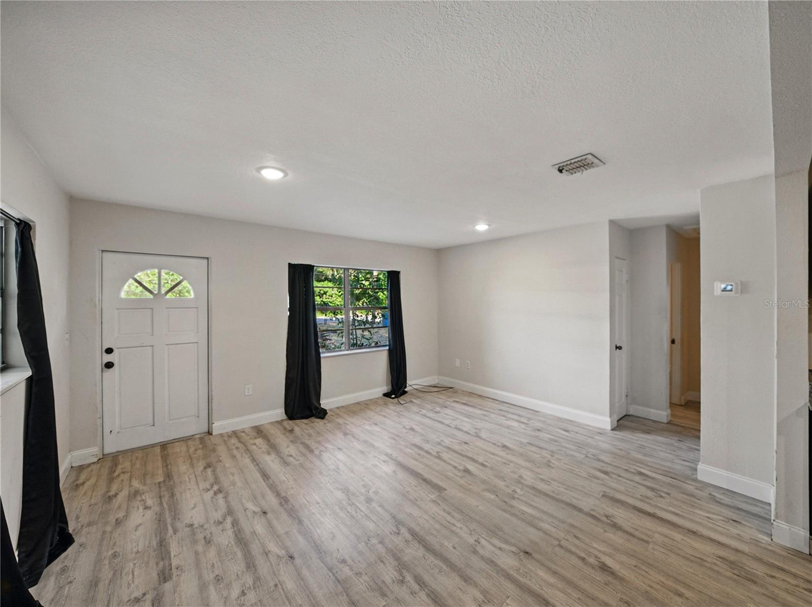Image 8 of 65 For 1205 Crestwood Drive