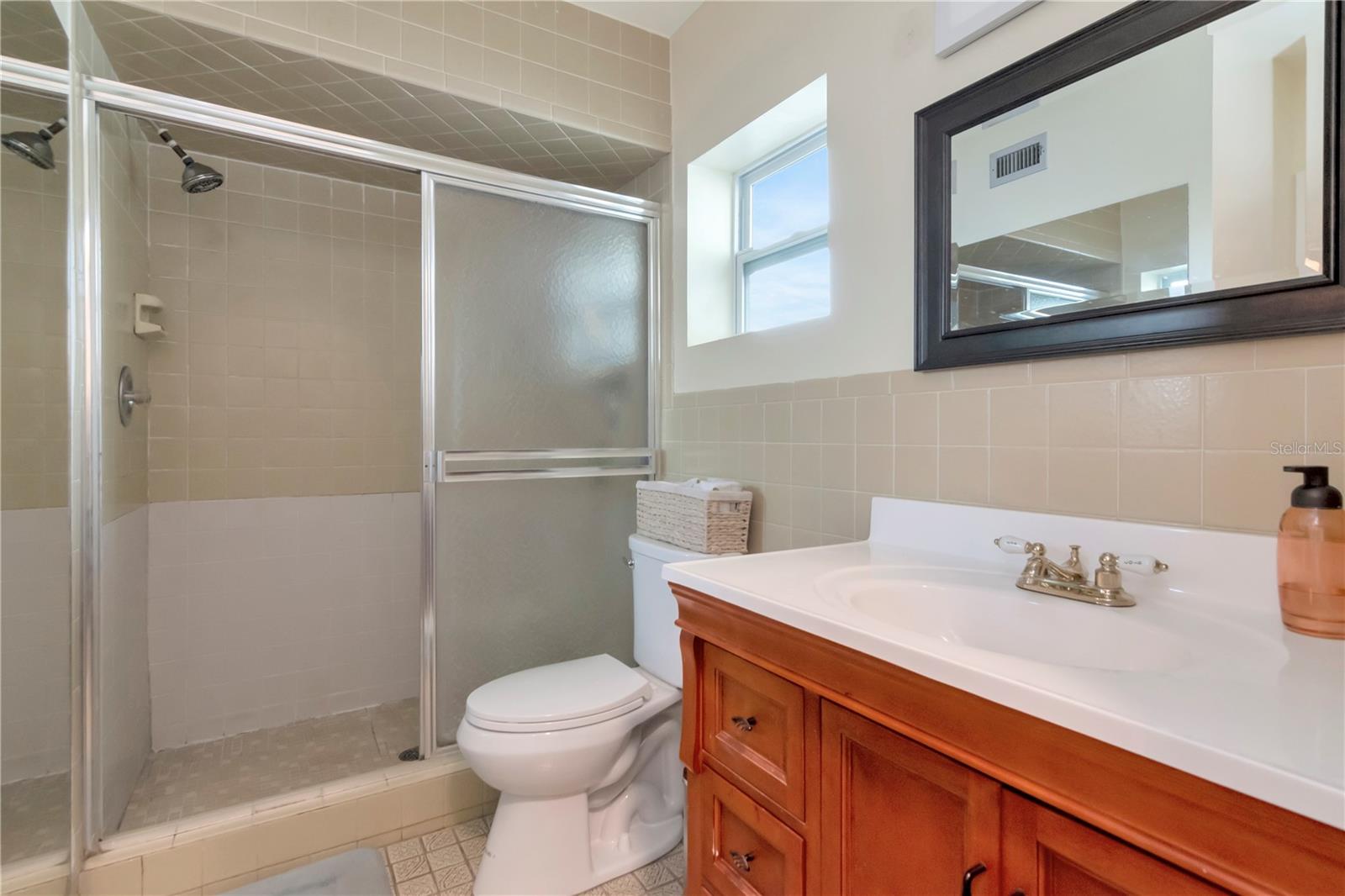 Image 21 of 37 For 11308 Hamner Avenue