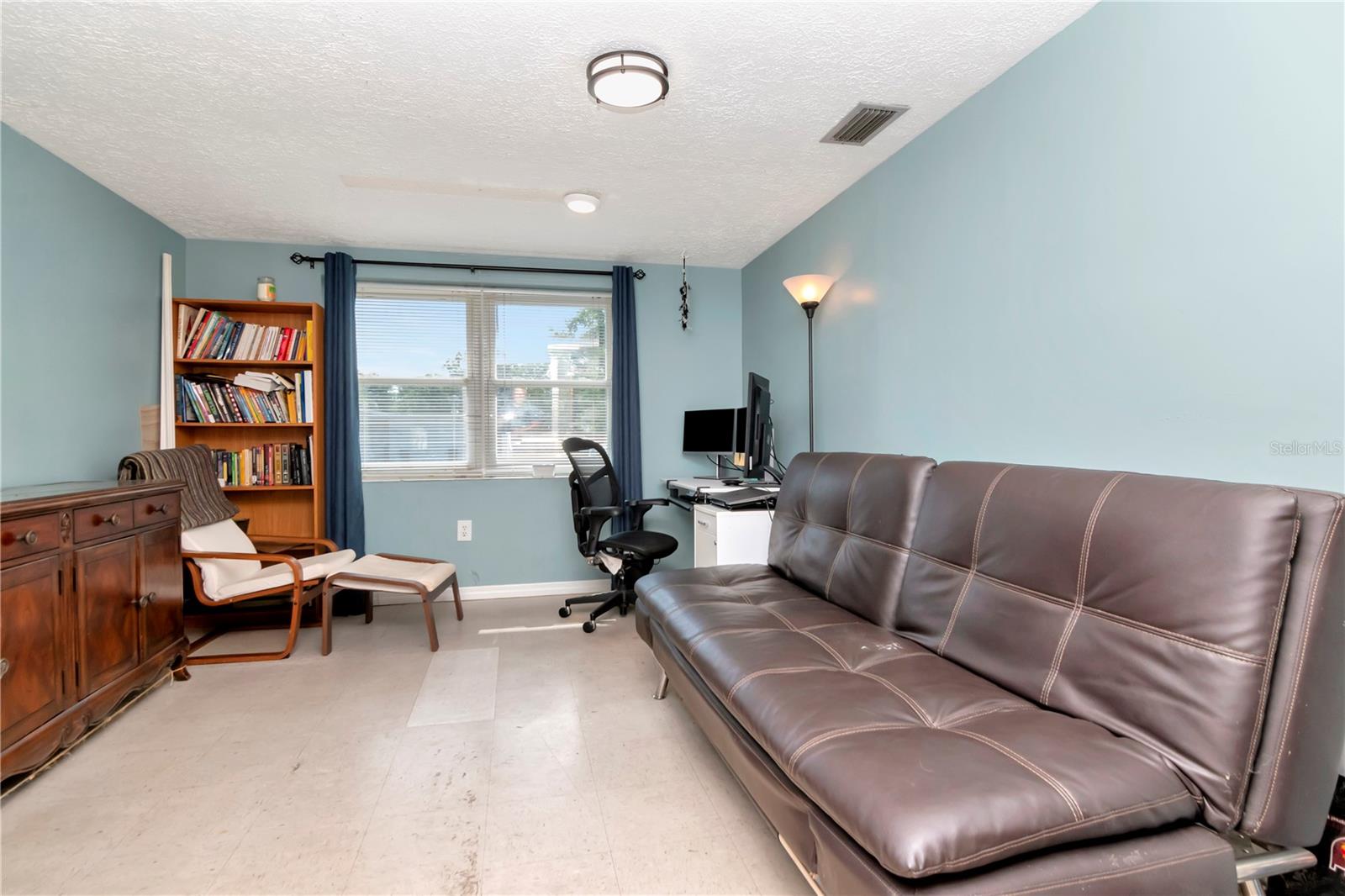 Image 31 of 37 For 11308 Hamner Avenue