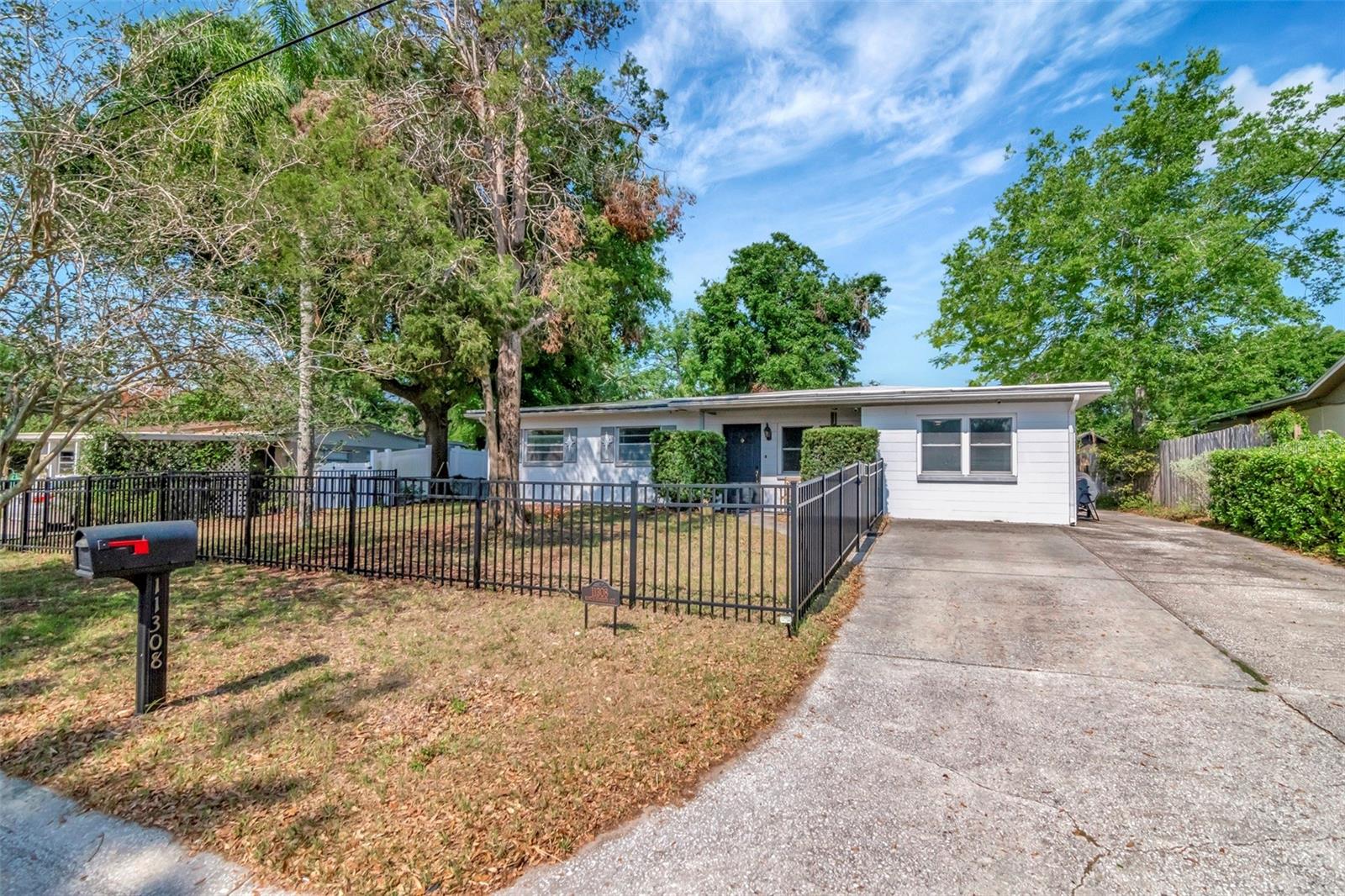 Image 4 of 37 For 11308 Hamner Avenue