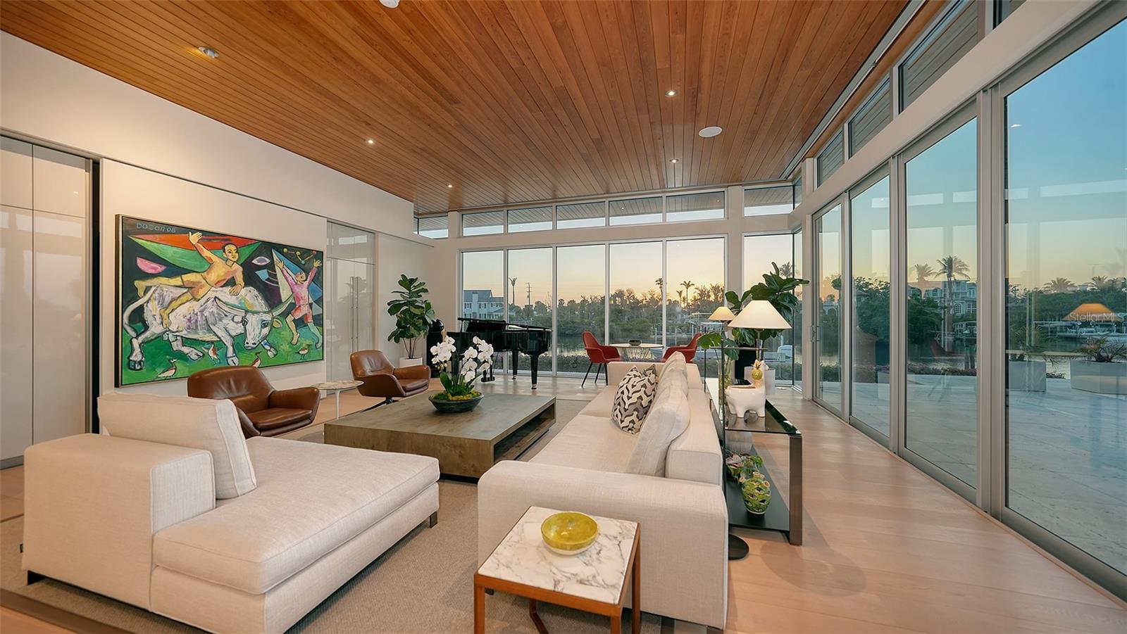Image 16 of 81 For 1625 Gaspar Drive S