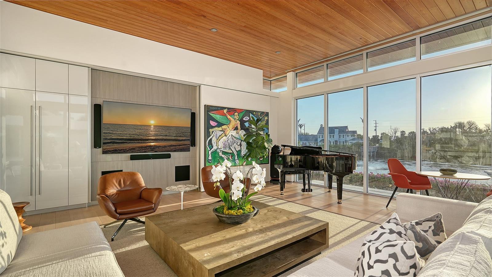 Image 17 of 81 For 1625 Gaspar Drive S