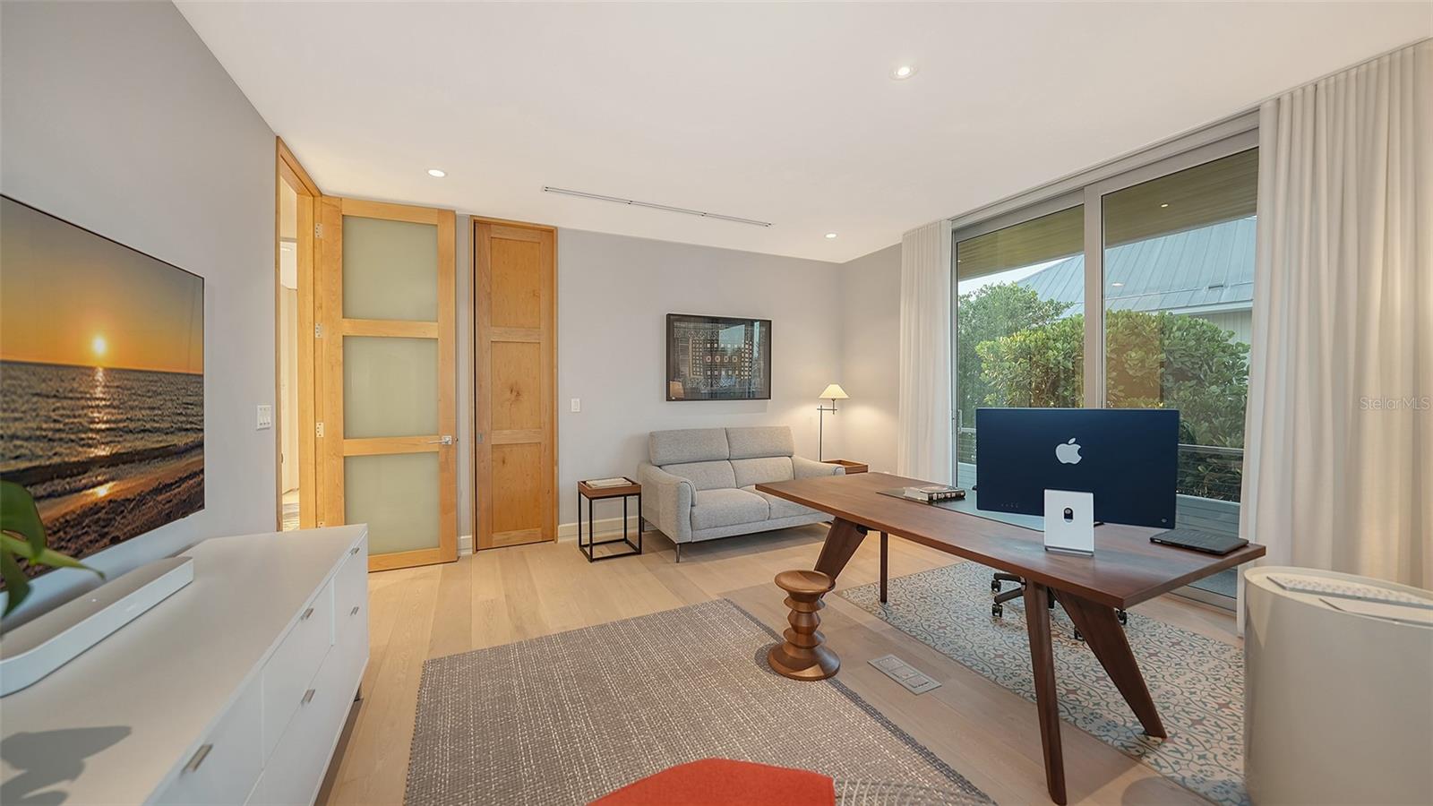 Image 31 of 81 For 1625 Gaspar Drive S