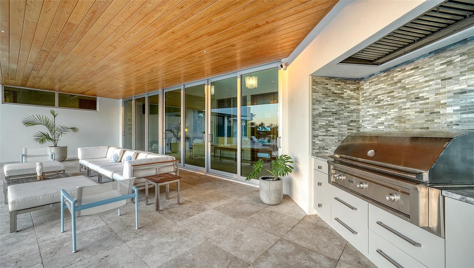 Image 61 of 81 For 1625 Gaspar Drive S
