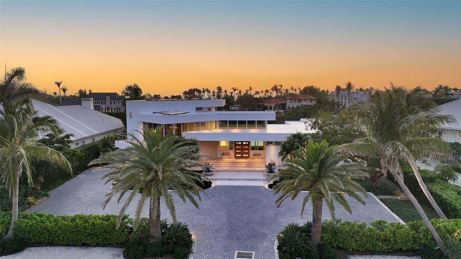 Image 75 of 81 For 1625 Gaspar Drive S