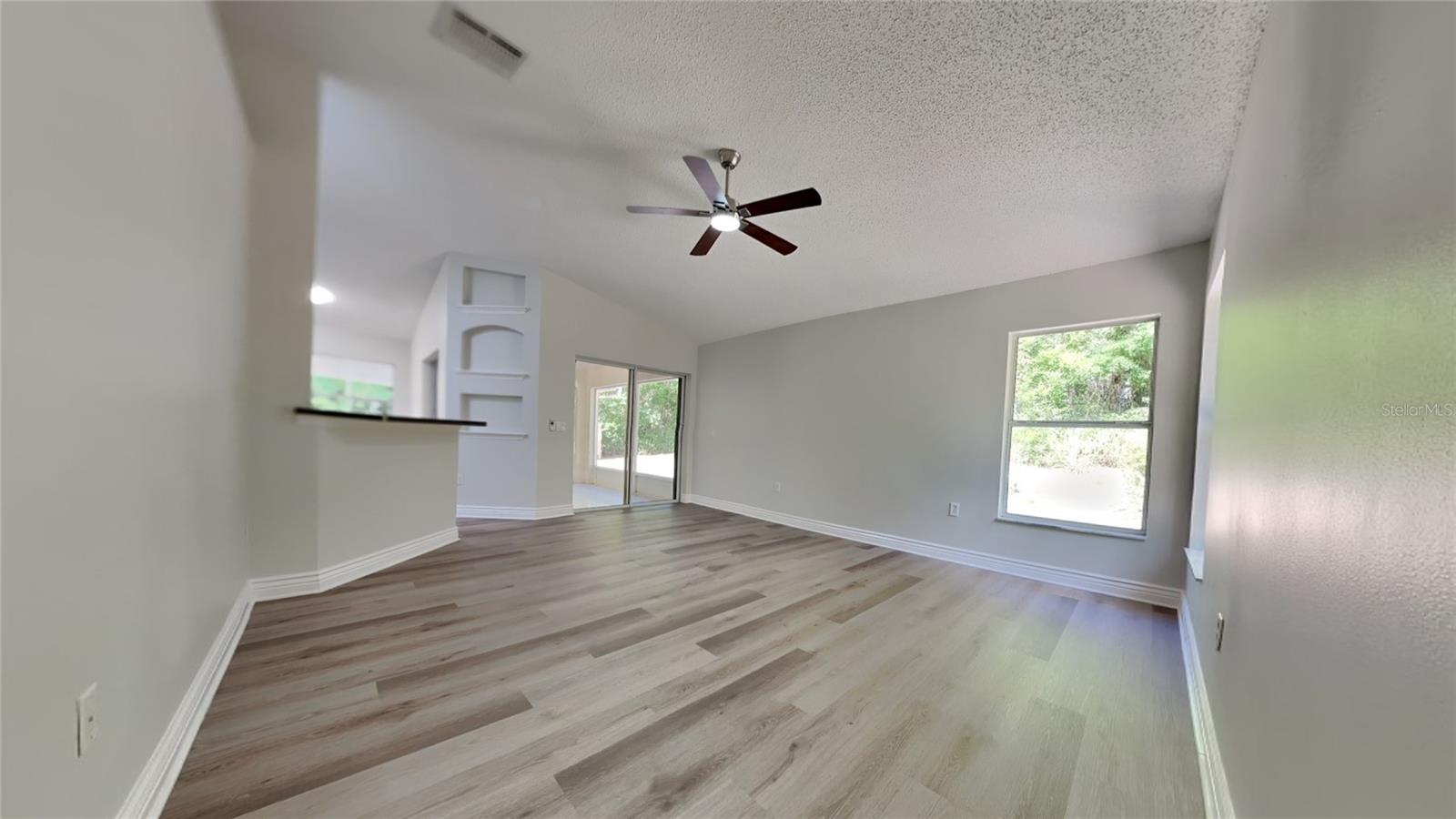 Image 3 of 20 For 210 Alta Vista Street