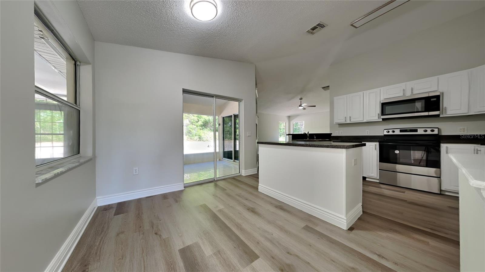 Image 8 of 20 For 210 Alta Vista Street