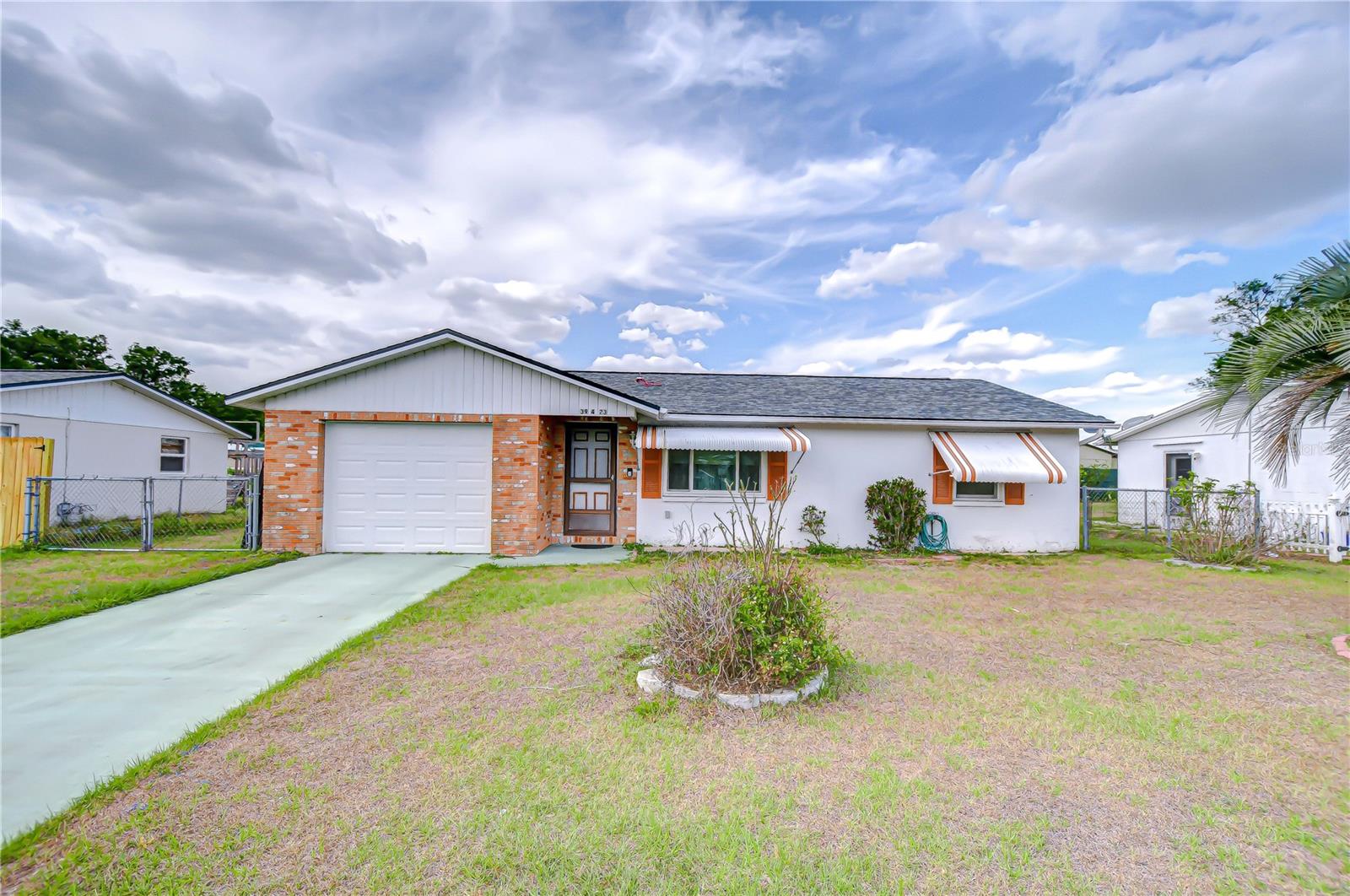 Image 2 of 39 For 39423 9th Avenue