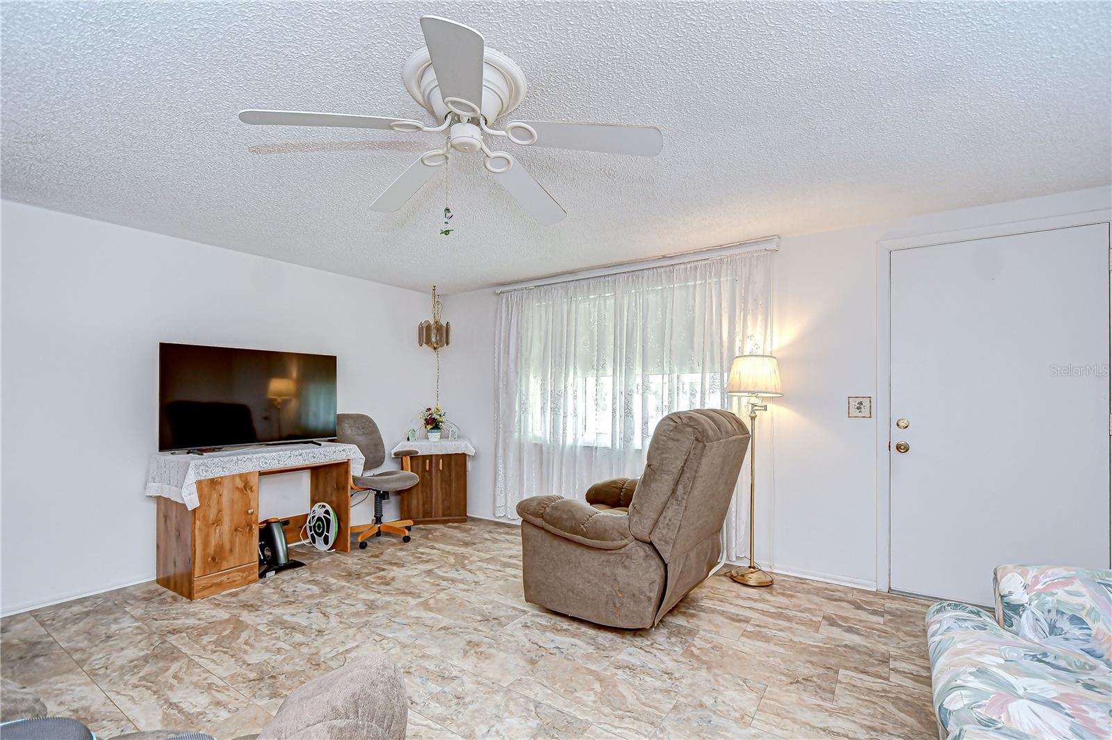 Image 20 of 39 For 39423 9th Avenue