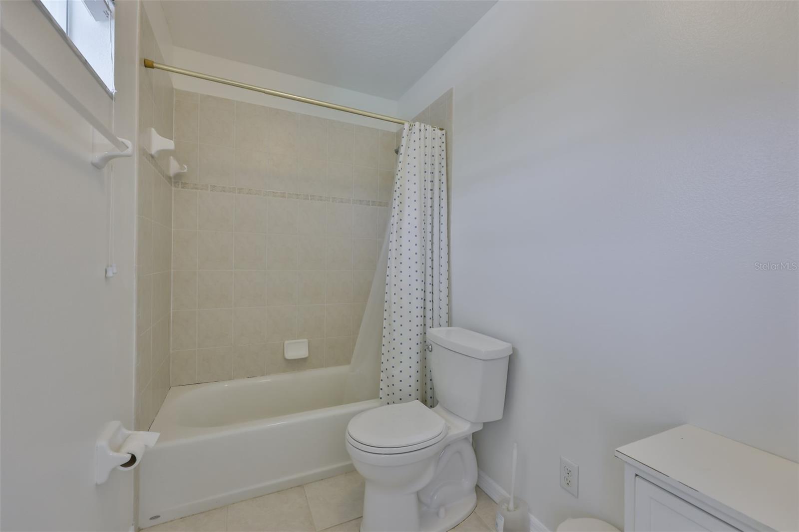 Image 21 of 37 For 6332 35th Avenue Circle E