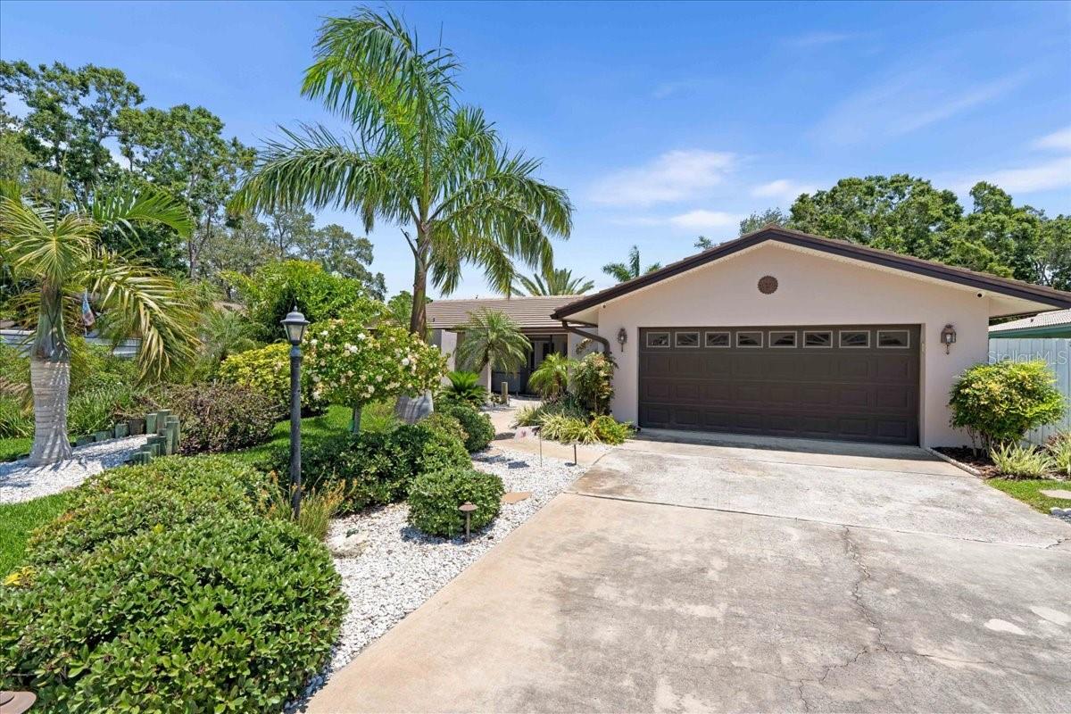 Listing photo id 0 for 10515 Hetrick Circle W