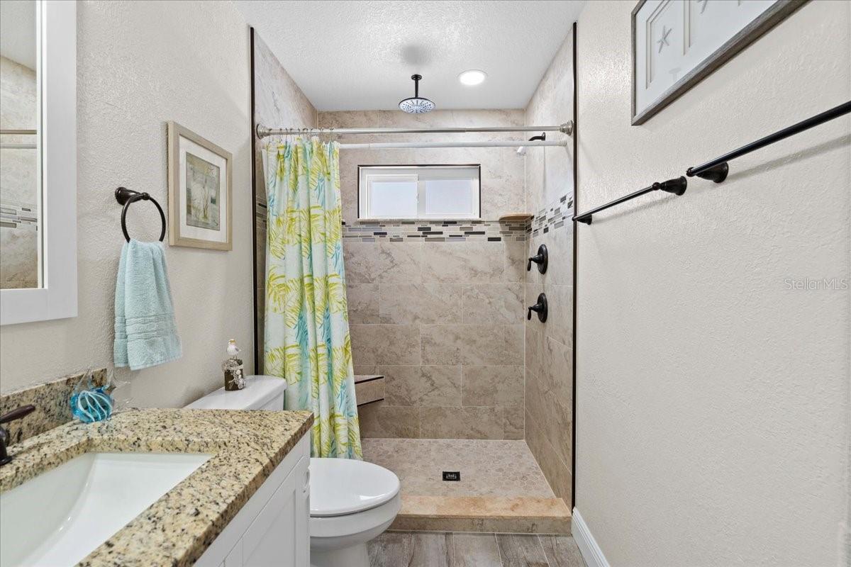 Listing photo id 22 for 10515 Hetrick Circle W