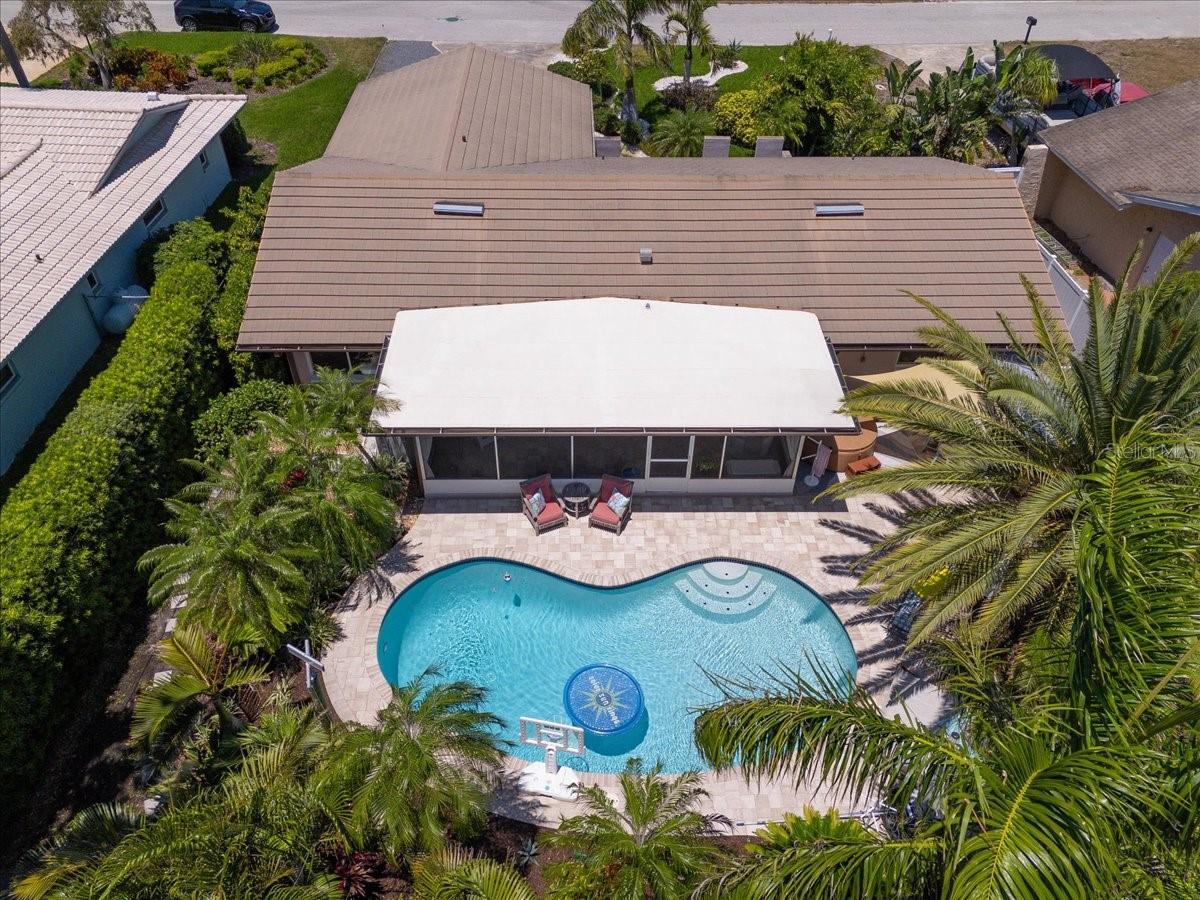 Listing photo id 51 for 10515 Hetrick Circle W