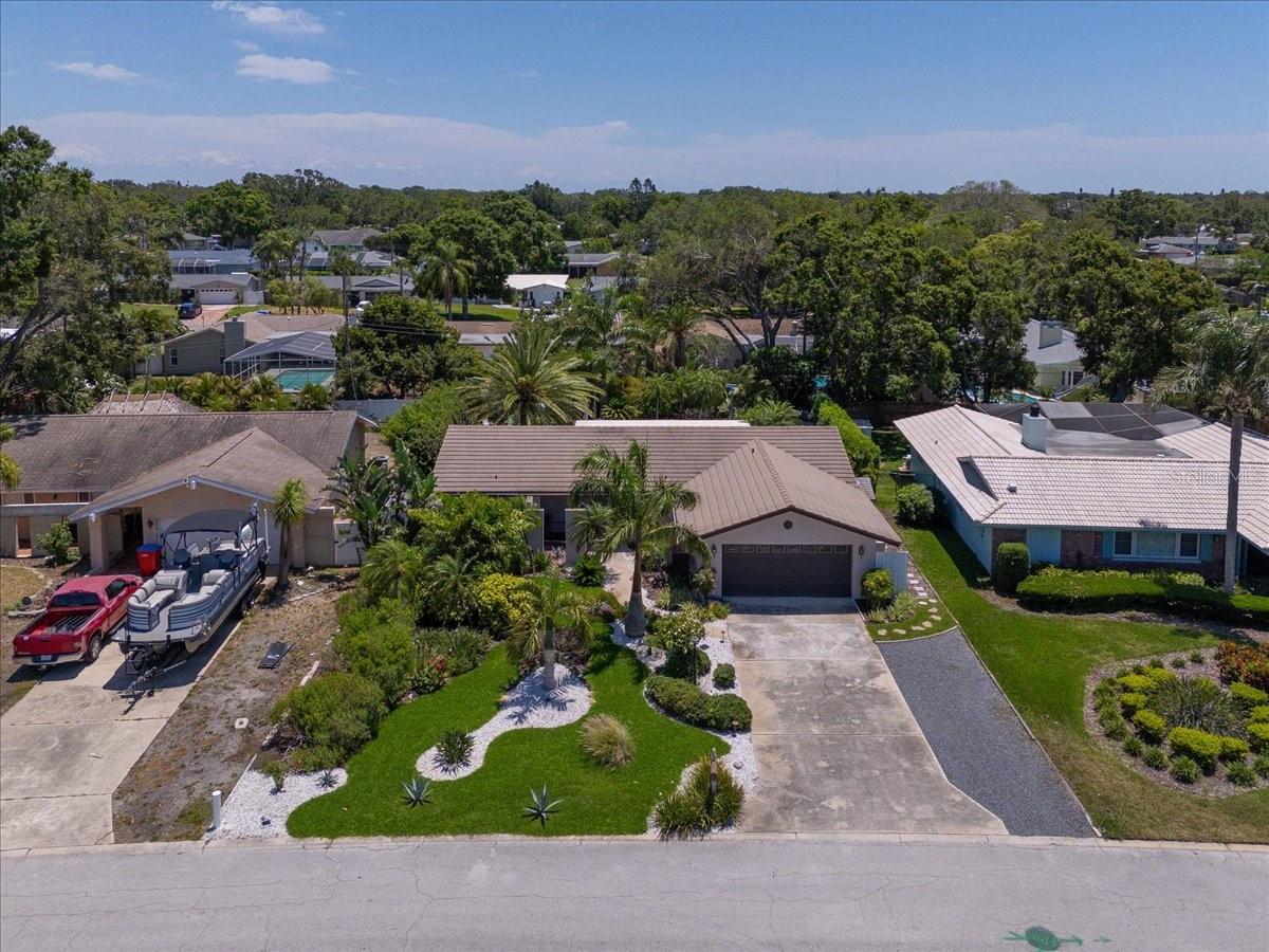 Listing photo id 58 for 10515 Hetrick Circle W