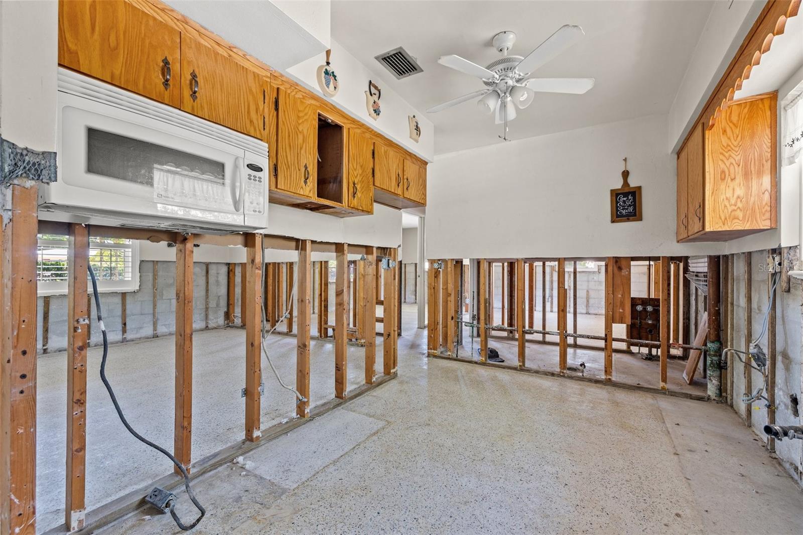 Image 12 of 27 For 4465 1st Way Ne