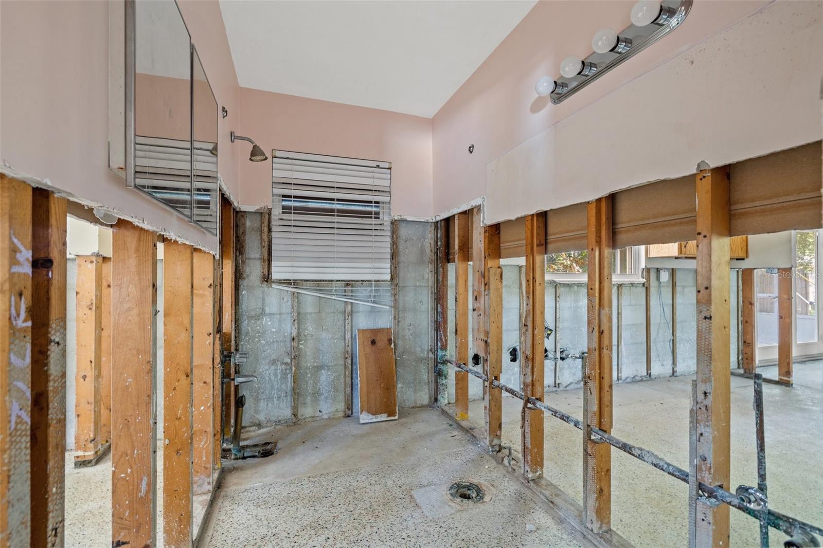 Image 15 of 27 For 4465 1st Way Ne
