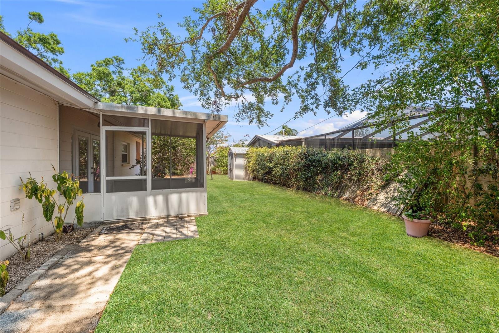 Image 18 of 27 For 4465 1st Way Ne