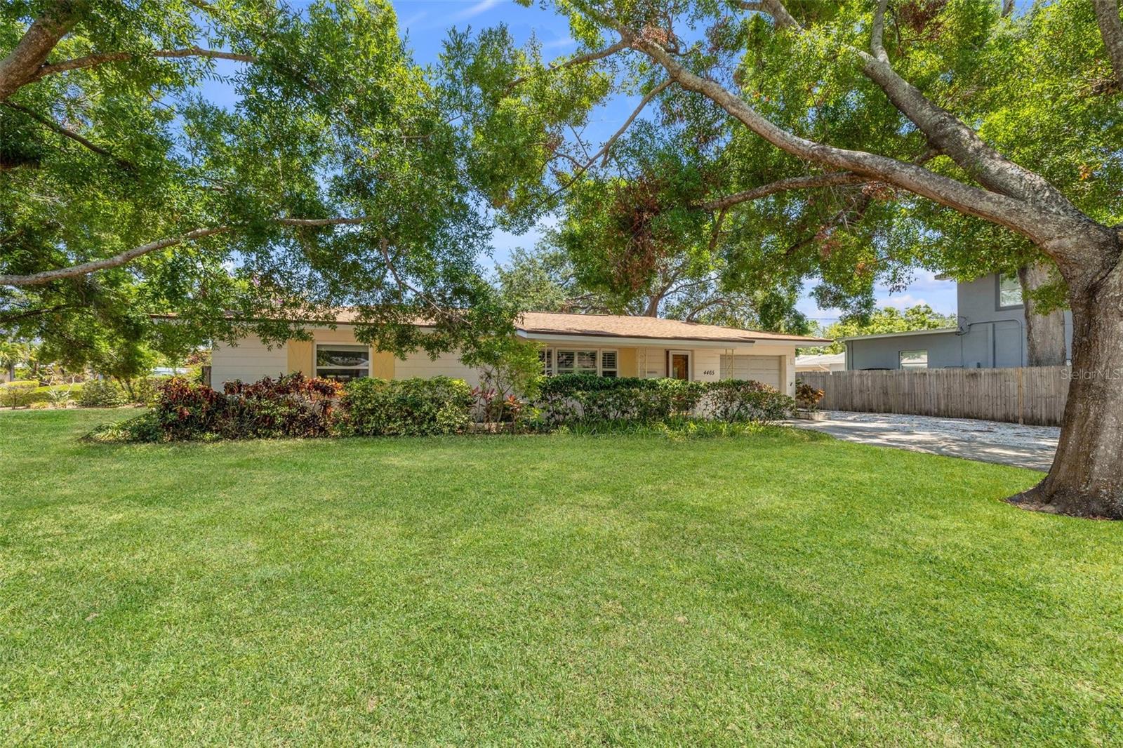 Image 3 of 27 For 4465 1st Way Ne