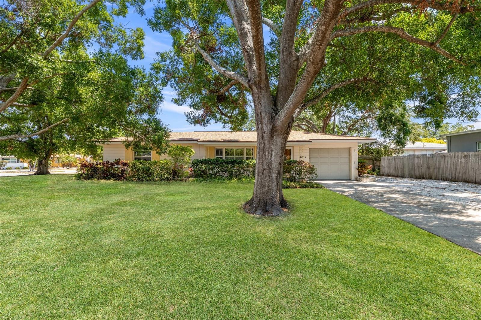 Image 5 of 27 For 4465 1st Way Ne
