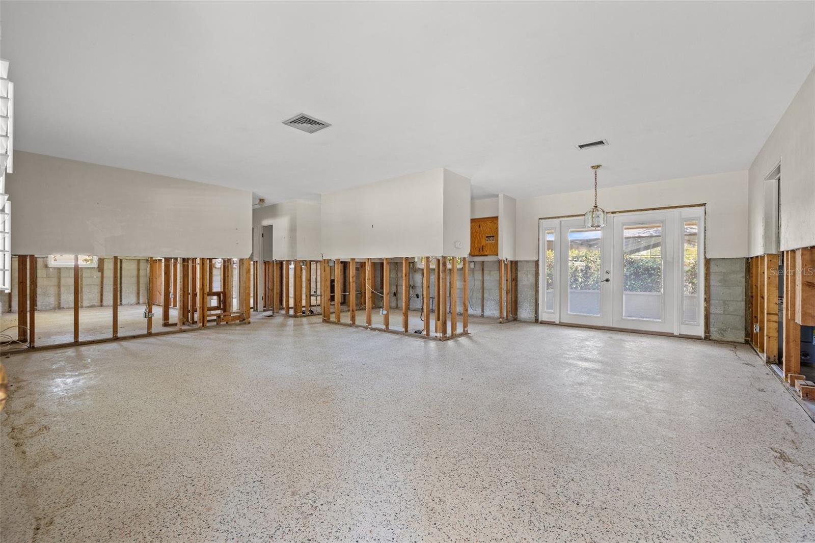 Image 7 of 27 For 4465 1st Way Ne