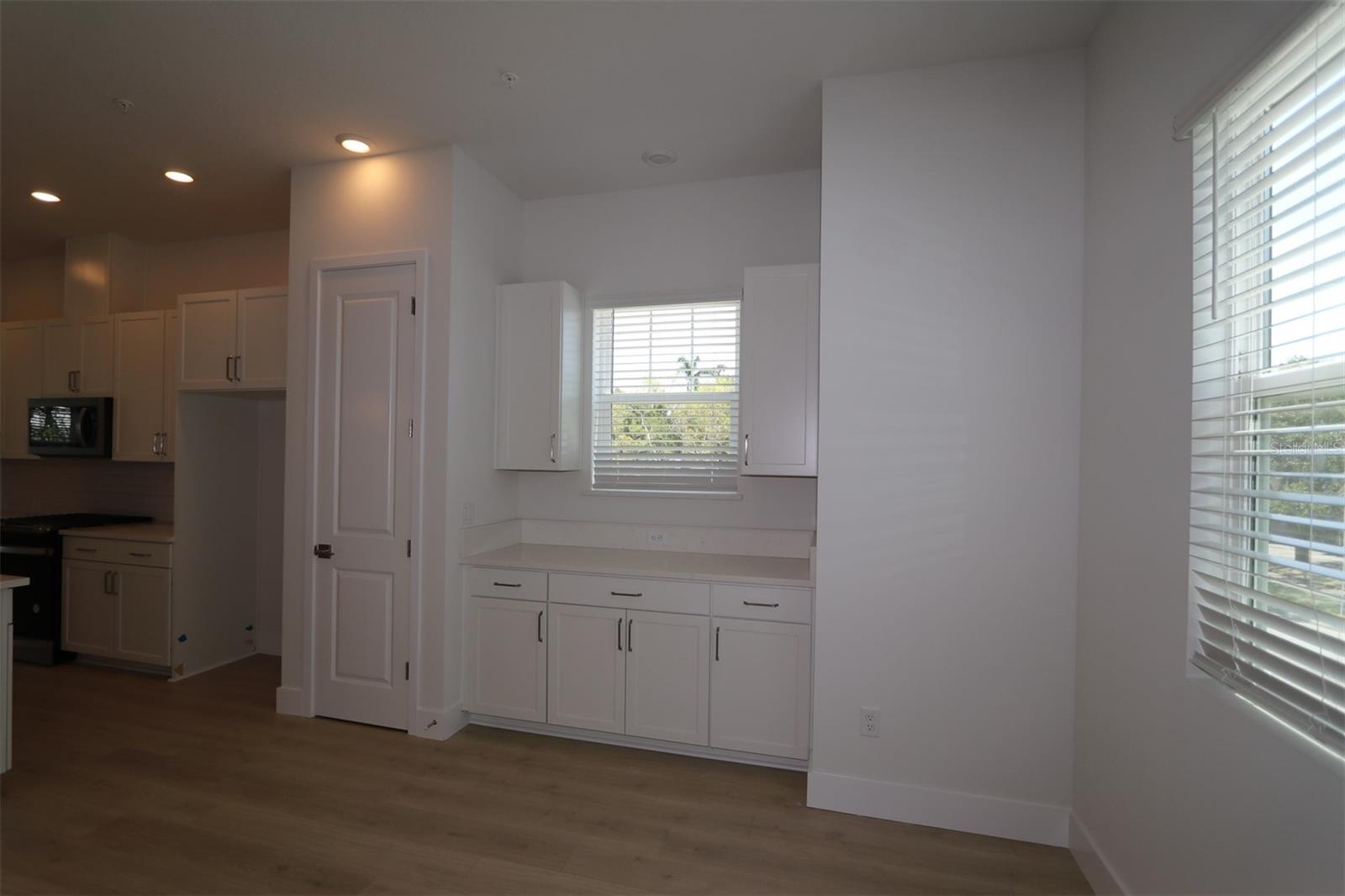 Image 10 of 23 For 3101 4th Terrace N