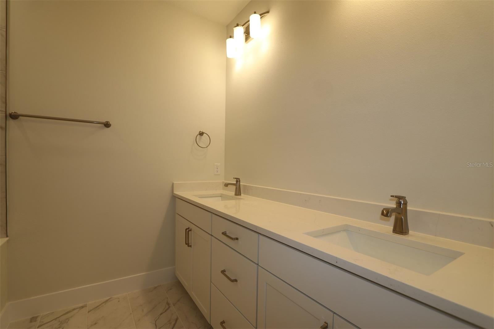 Image 15 of 23 For 3101 4th Terrace N