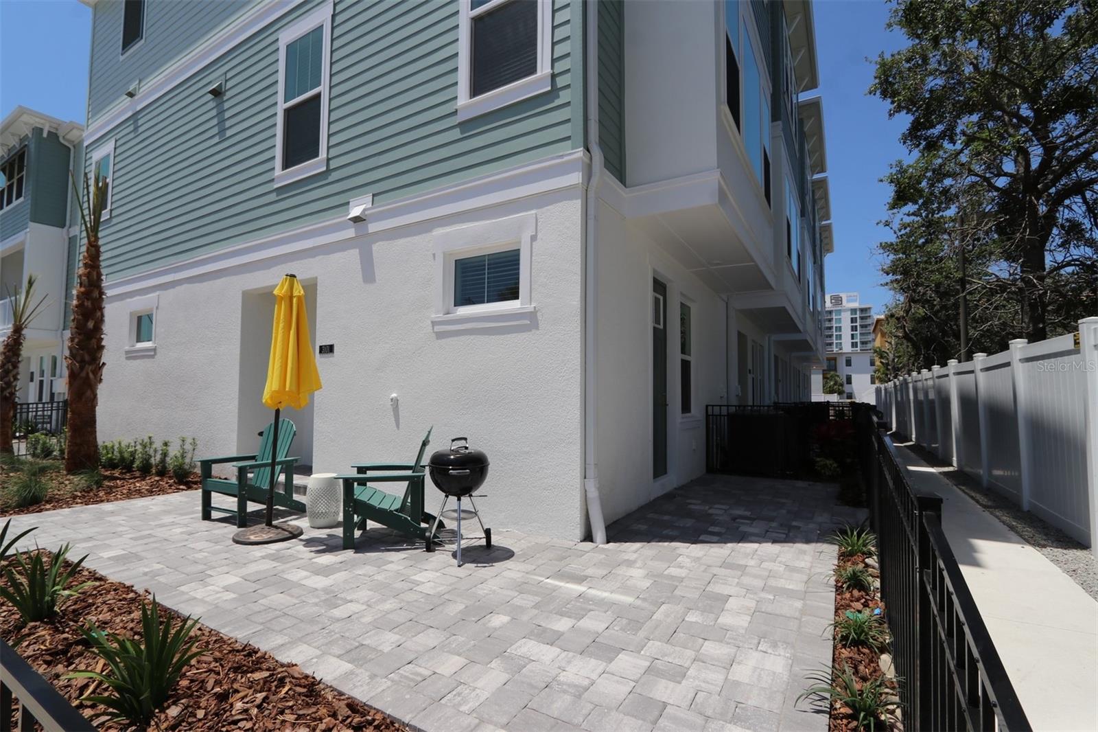 Image 6 of 23 For 3101 4th Terrace N