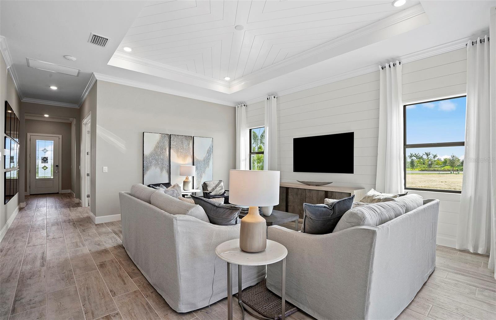 Image 11 of 52 For 6017 Silver Grass Court