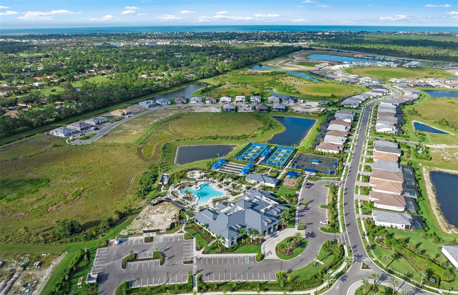 Image 30 of 52 For 6017 Silver Grass Court