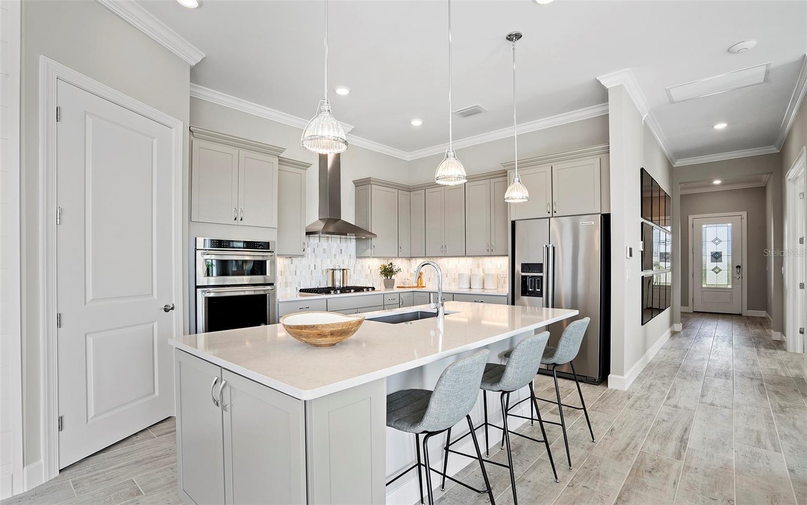 Image 4 of 52 For 6017 Silver Grass Court