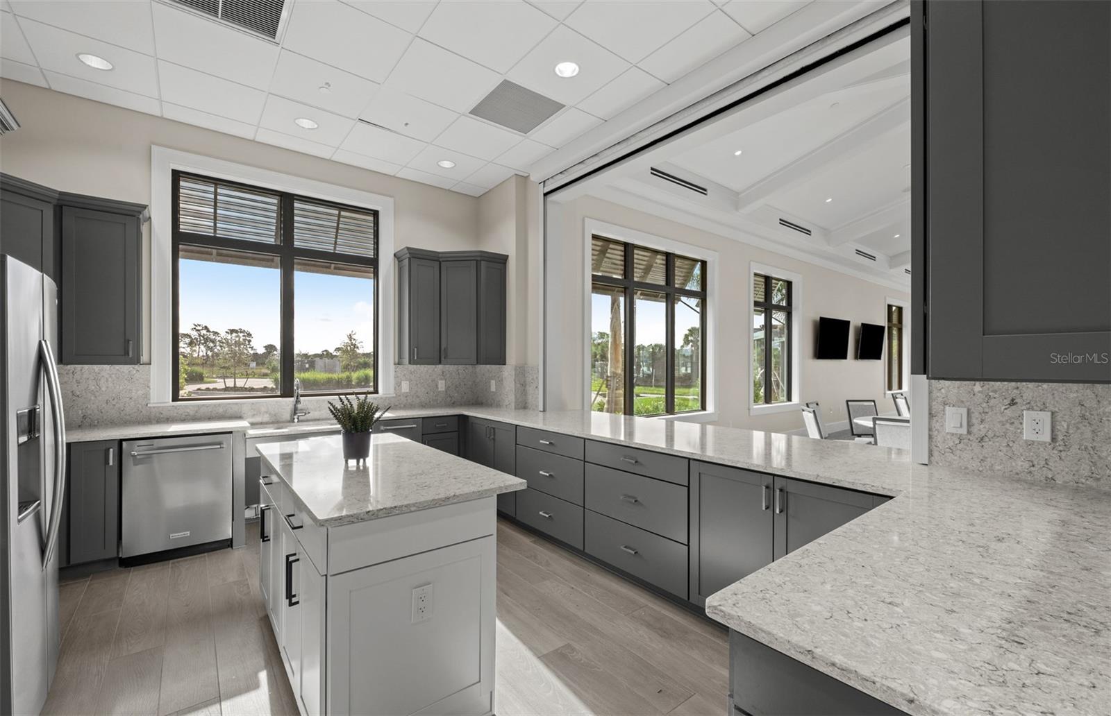 Image 40 of 52 For 6017 Silver Grass Court