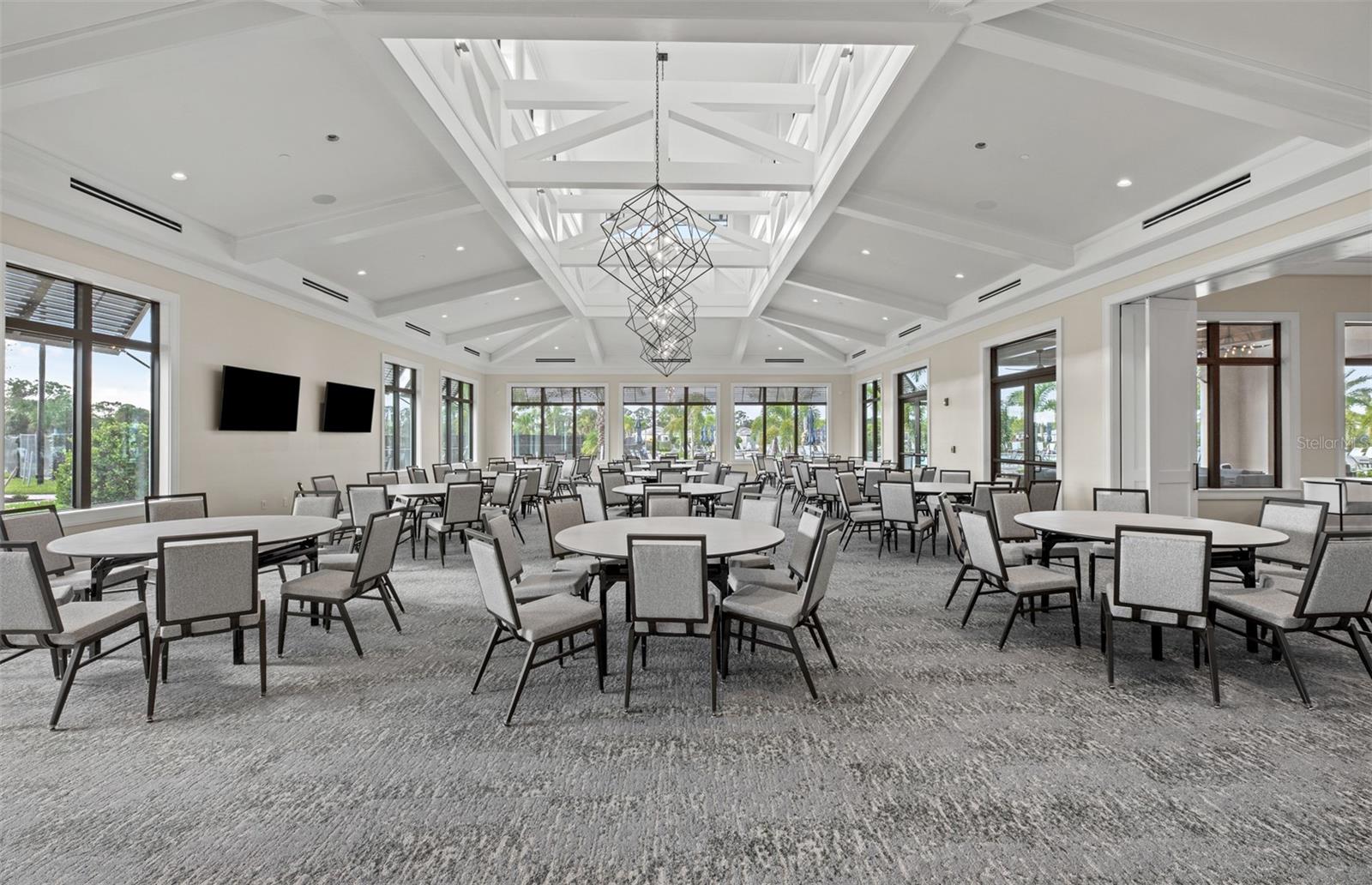 Image 42 of 52 For 6017 Silver Grass Court
