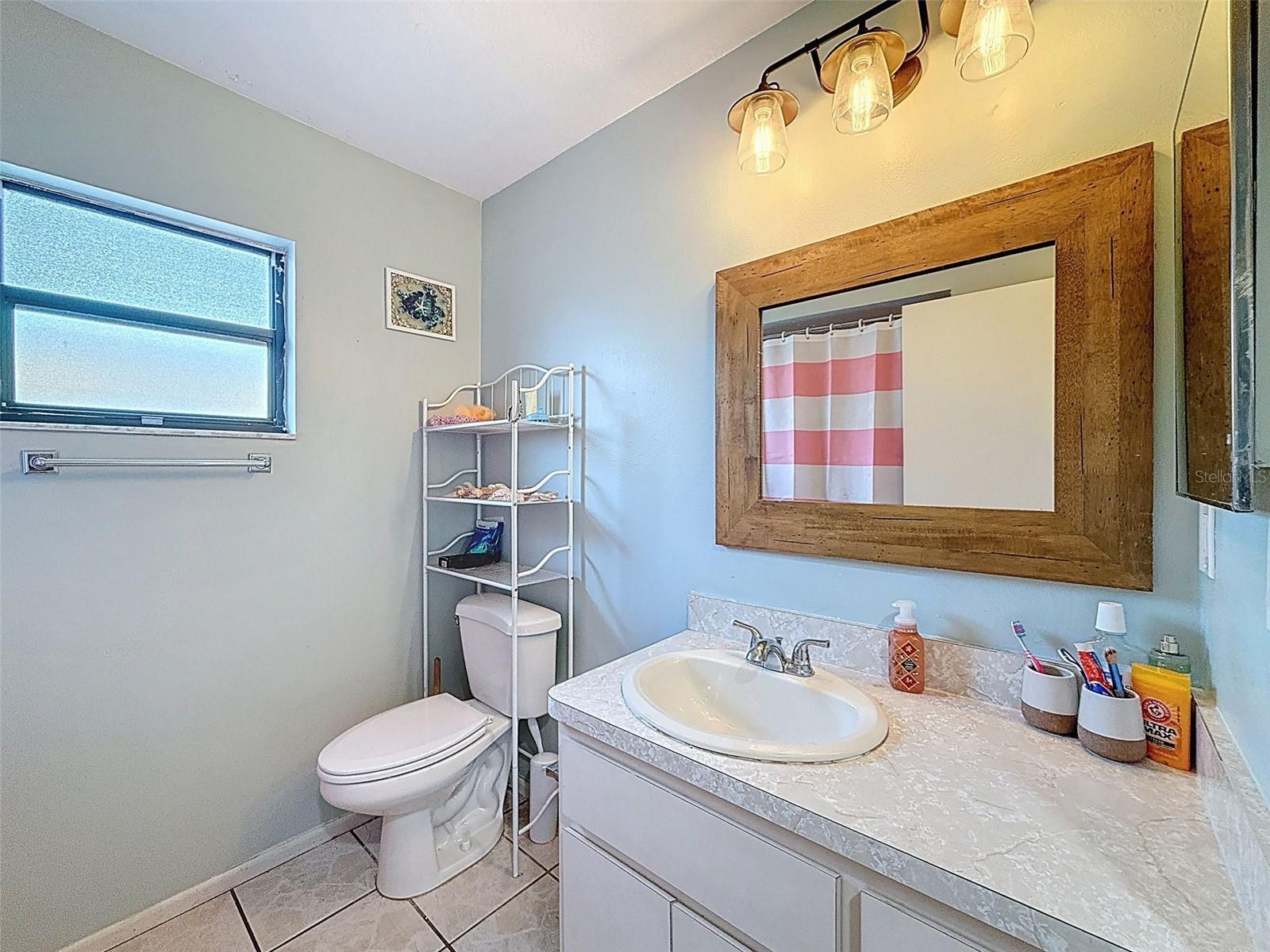 Listing photo id 24 for 7237 Bramblewood Drive