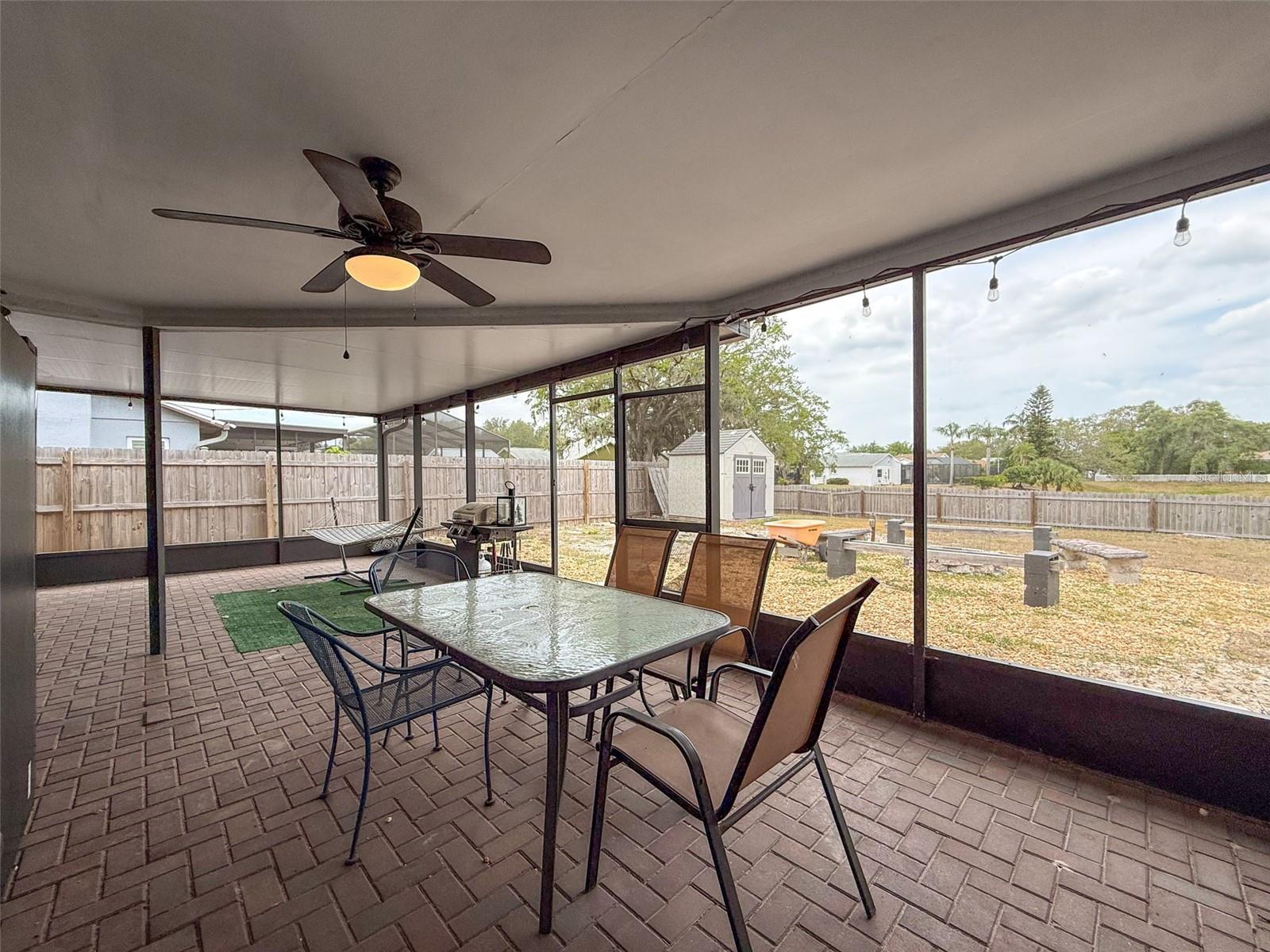 Listing photo id 39 for 7237 Bramblewood Drive
