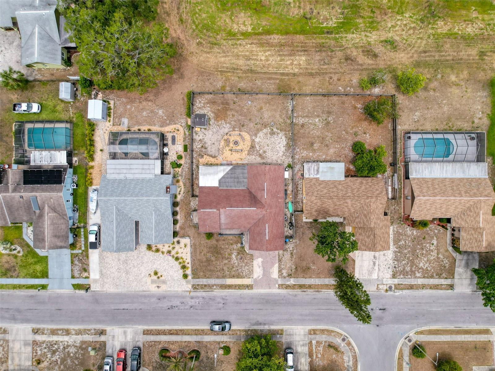 Listing photo id 50 for 7237 Bramblewood Drive
