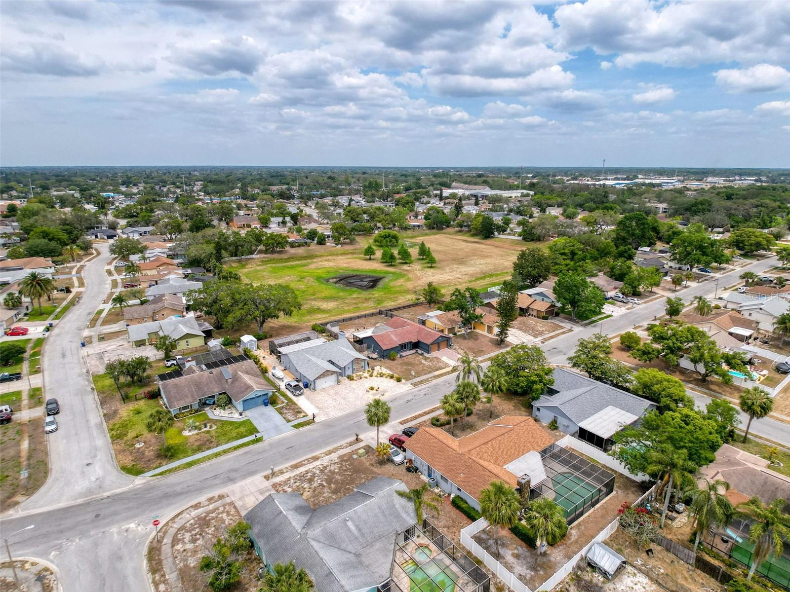 Listing photo id 54 for 7237 Bramblewood Drive