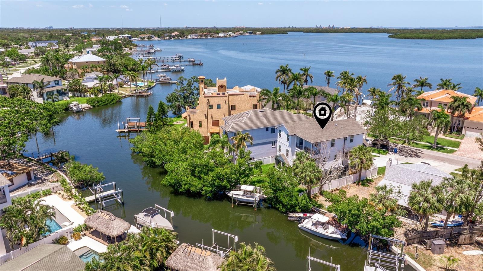 Details for 1811 Bayou Grande Boulevard Ne, ST PETERSBURG, FL 33703
