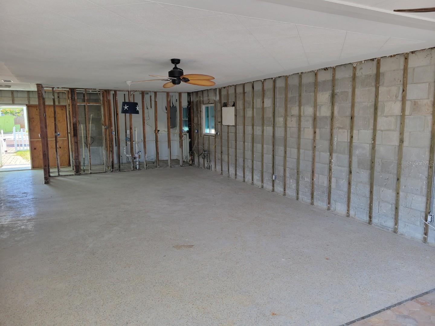 Image 8 of 17 For 14555 Bayshore Drive