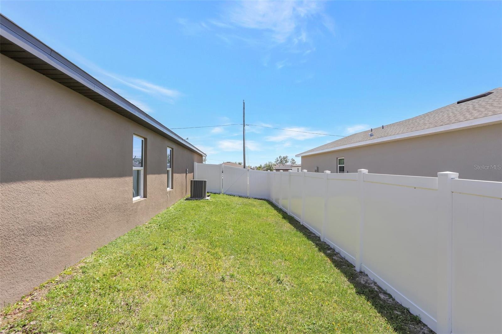 Image 50 of 74 For 329 Aster Court