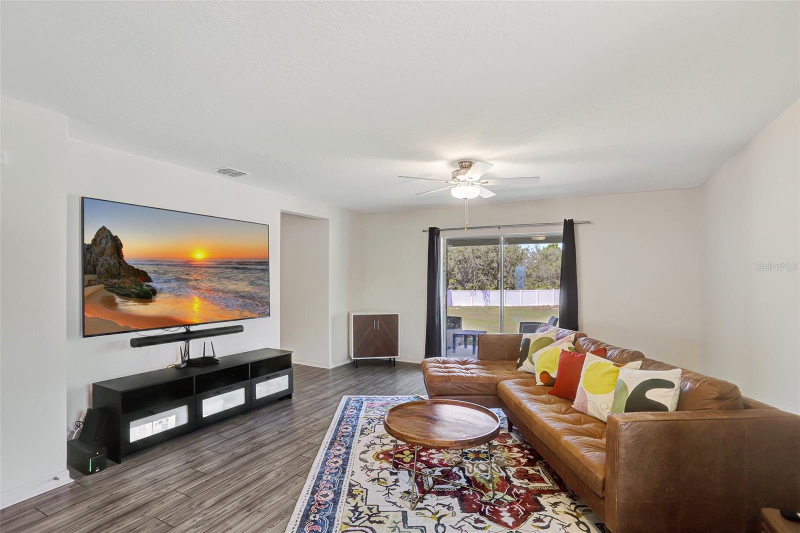 Image 6 of 74 For 329 Aster Court