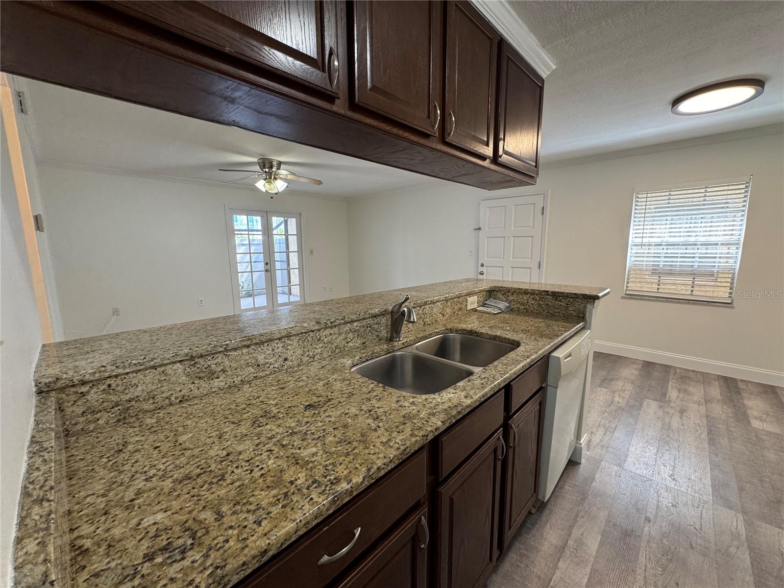 Image 10 of 38 For 5306 Kennedy Boulevard 112