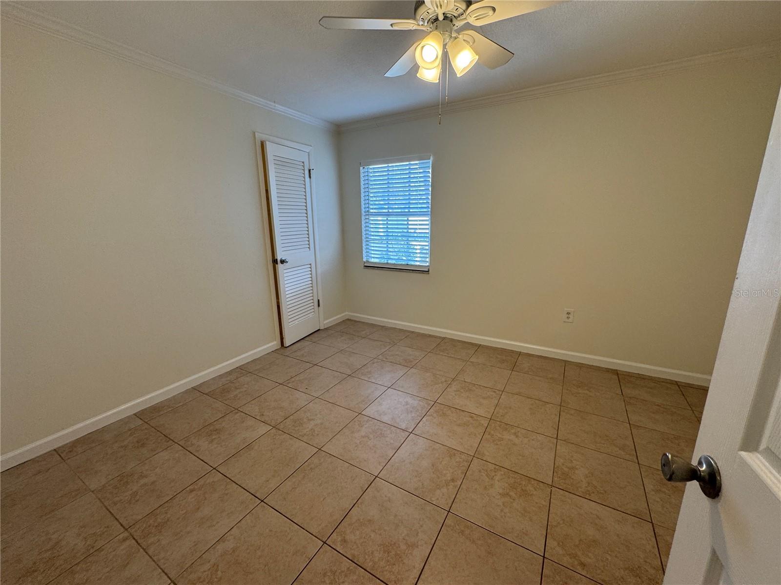 Image 18 of 38 For 5306 Kennedy Boulevard 112