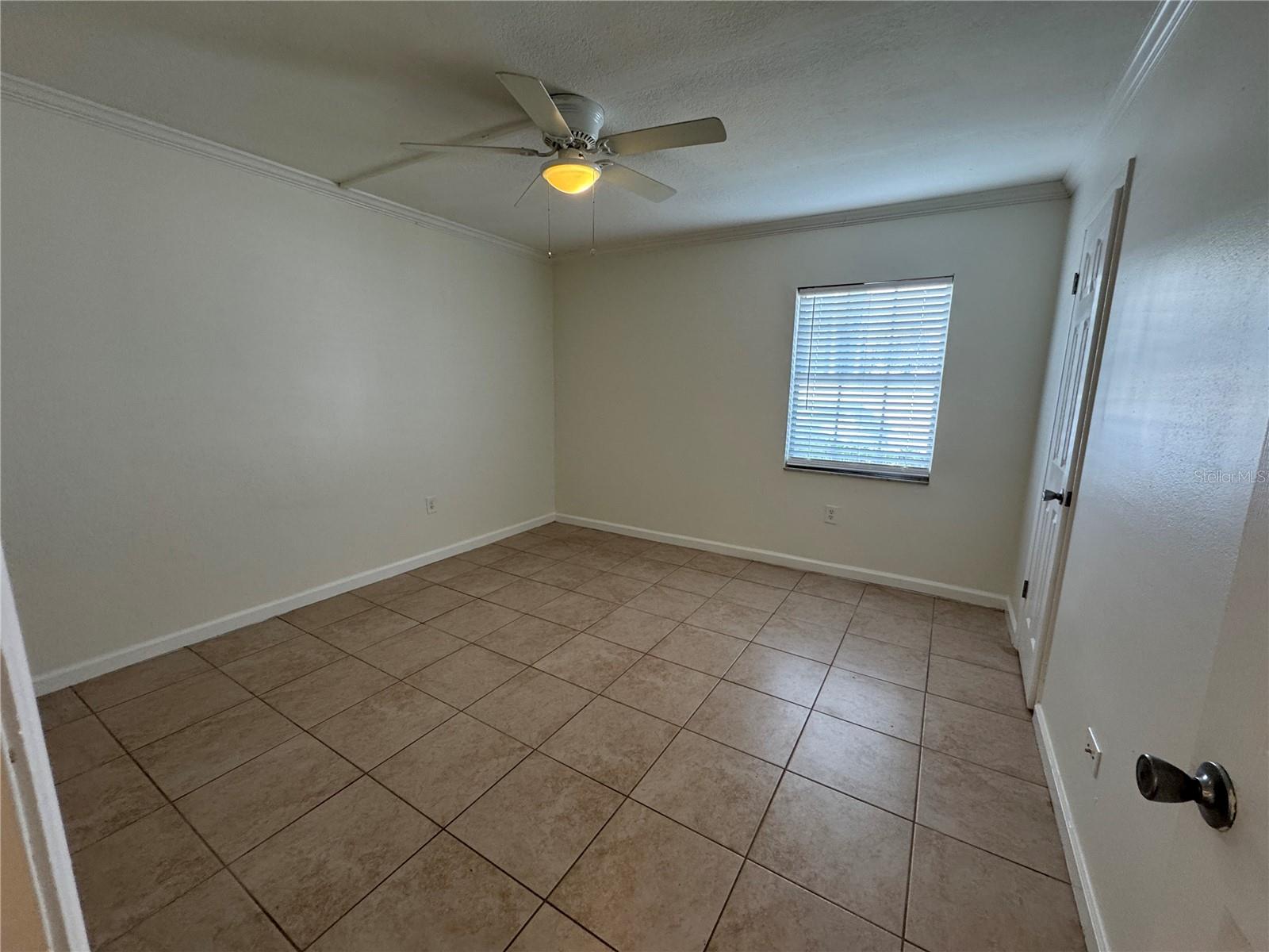 Image 26 of 38 For 5306 Kennedy Boulevard 112