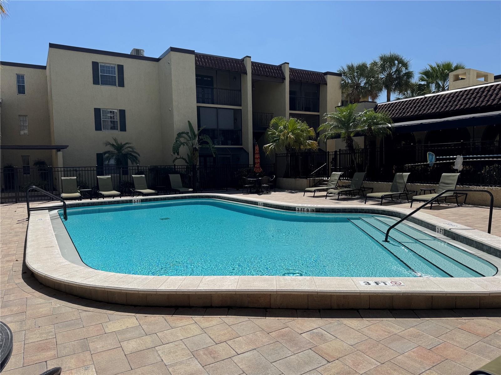 Image 31 of 38 For 5306 Kennedy Boulevard 112